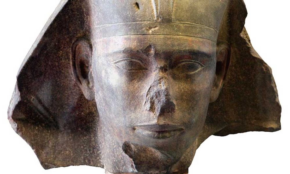 디두프리 왕의 두상 (이집트)