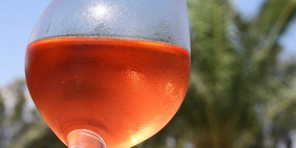 로제 와인 (핑크색  포도주)